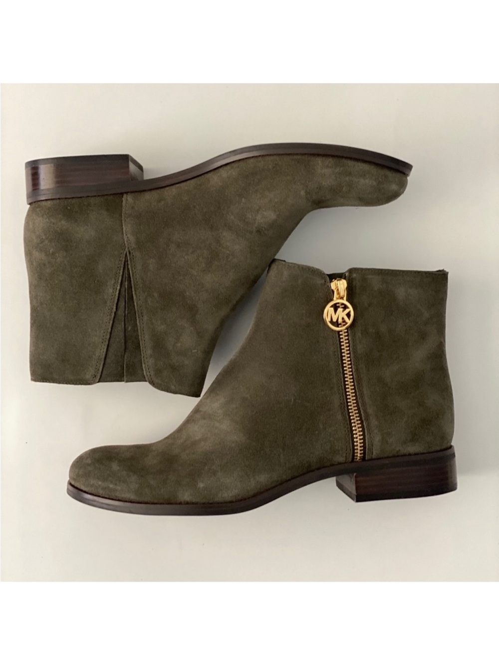 Michael Kors Women’s Olive Green Suede Ankle Boots Size 8.5M Gold MK Zipper